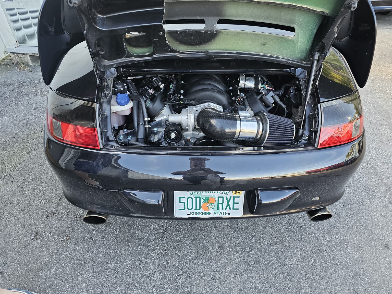 Twin-turbo Porsche 911 engine bay