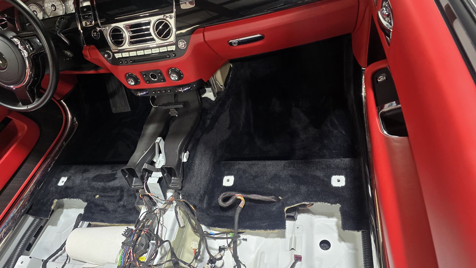 Rolls-Royce interior stripped for restoration