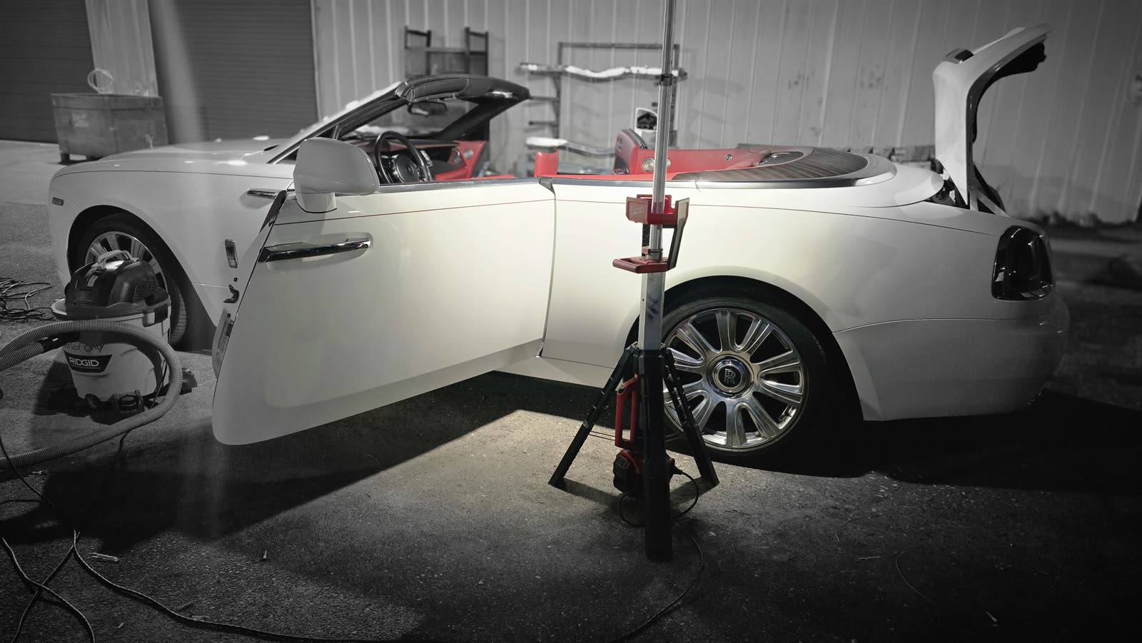 Rolls-Royce Dawn with the door off