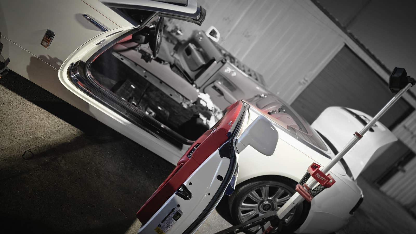 Door-off repair on a Rolls-Royce Dawn